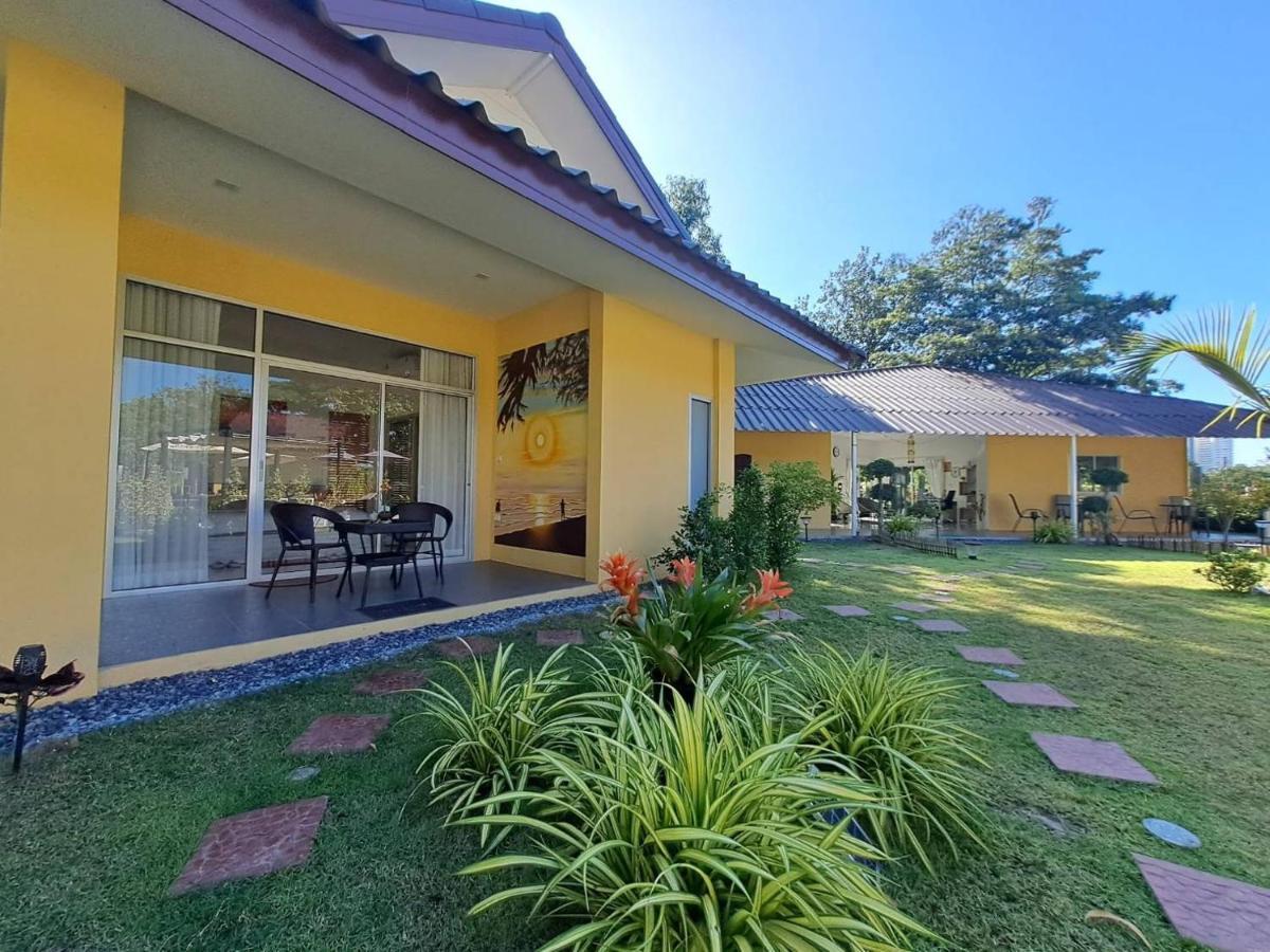 Pool Villa, Resort, Mae Ramphueng Beach, Ban Phe, Rayong, Residence M Thailand (Adults Only) Ban Chamrung Exterior photo