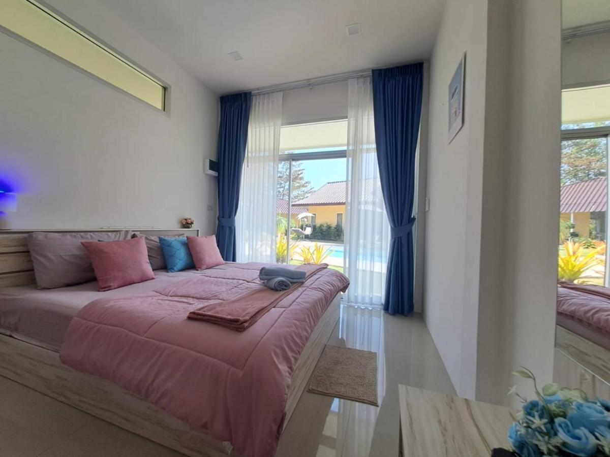 Pool Villa, Resort, Mae Ramphueng Beach, Ban Phe, Rayong, Residence M Thailand (Adults Only) Ban Chamrung Exterior photo