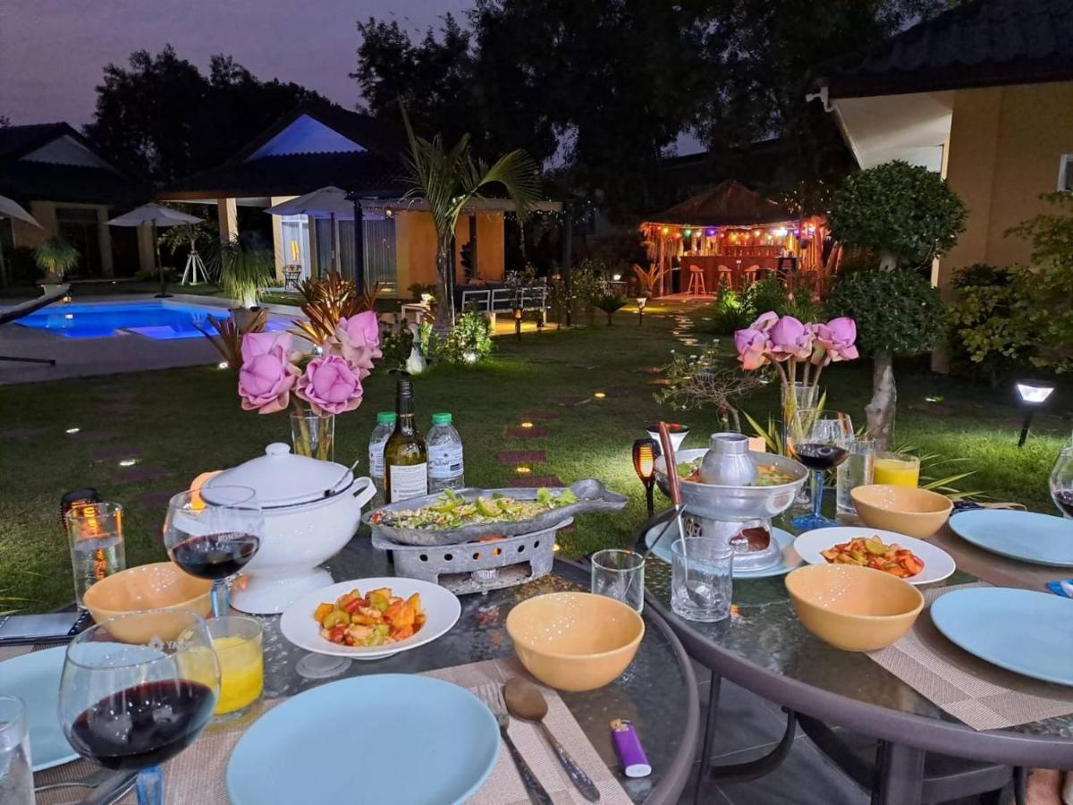 Pool Villa, Resort, Mae Ramphueng Beach, Ban Phe, Rayong, Residence M Thailand (Adults Only) Ban Chamrung Exterior photo