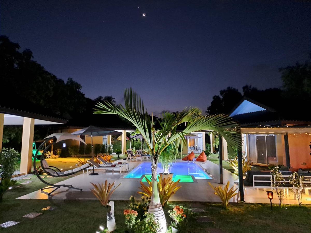 Pool Villa, Resort, Mae Ramphueng Beach, Ban Phe, Rayong, Residence M Thailand (Adults Only) Ban Chamrung Exterior photo