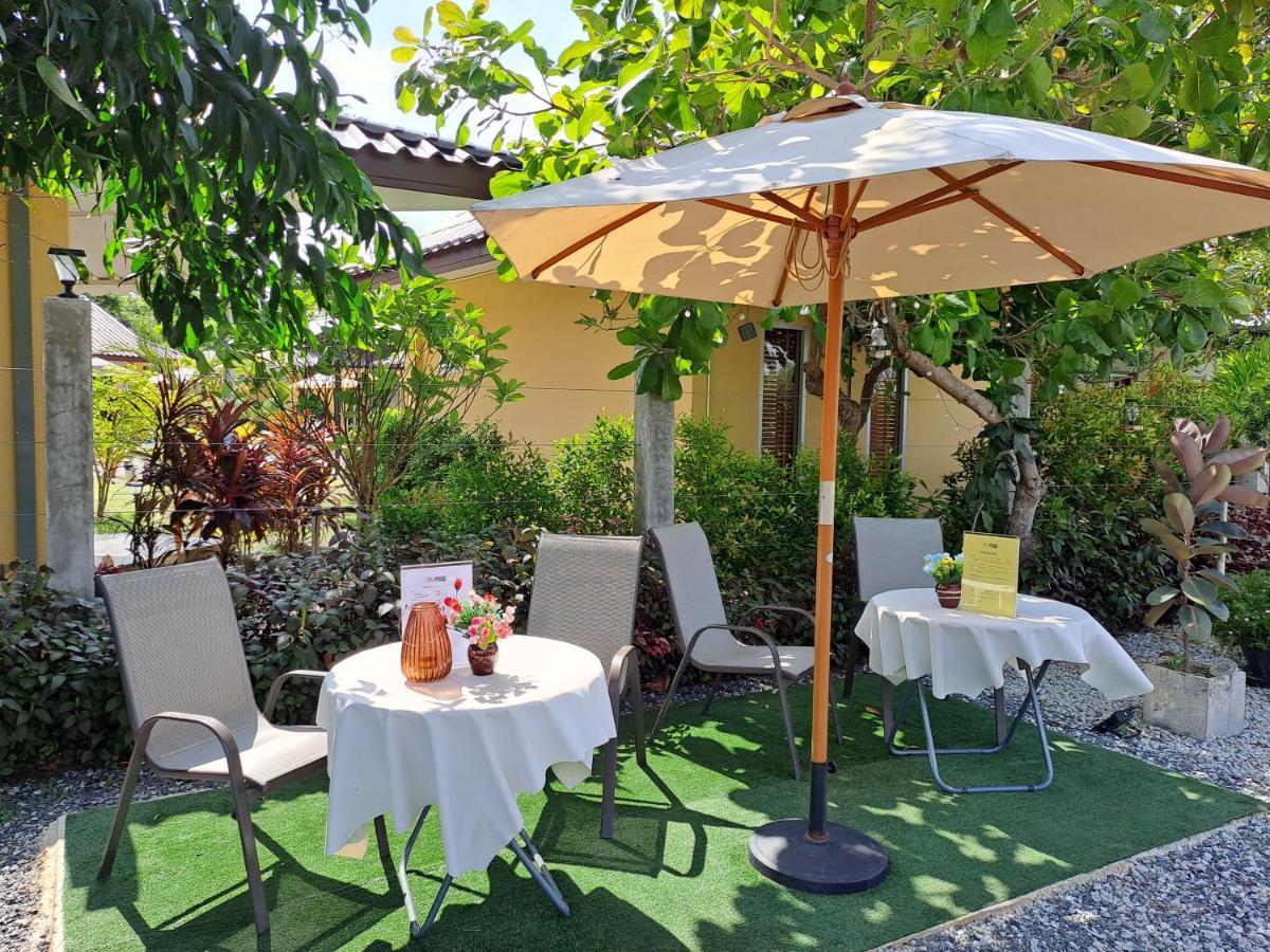 Pool Villa, Resort, Mae Ramphueng Beach, Ban Phe, Rayong, Residence M Thailand (Adults Only) Ban Chamrung Exterior photo