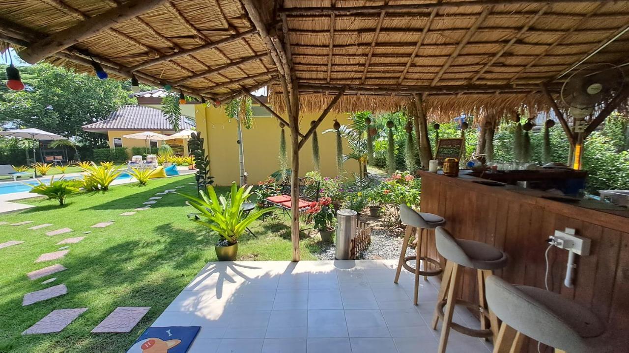 Pool Villa, Resort, Mae Ramphueng Beach, Ban Phe, Rayong, Residence M Thailand (Adults Only) Ban Chamrung Exterior photo